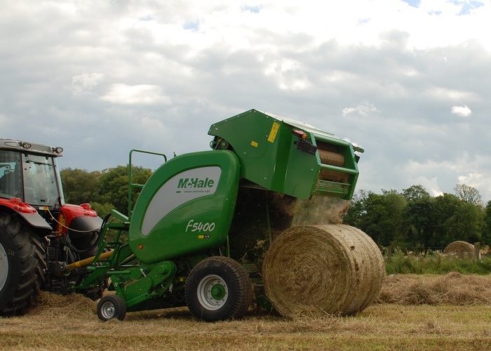 F5400 ΓCo Fixed Chamber Baler