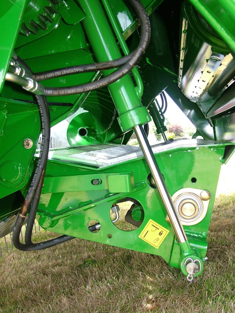 McHale F5400 Drop Floor Unblocking System