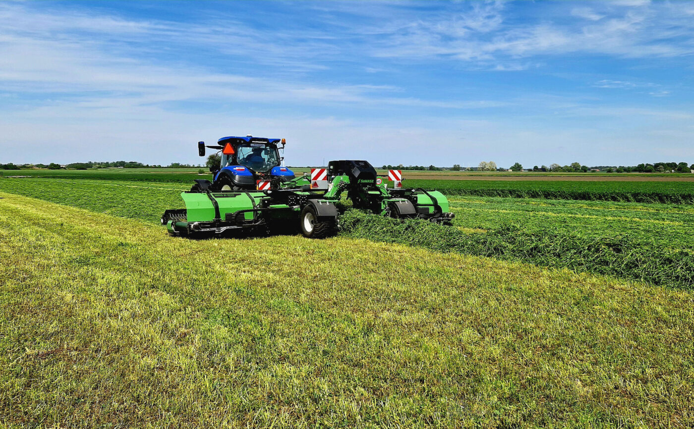 SaMASZ_zgrabiarka_tasmowa_MRG_w_pracy_2024